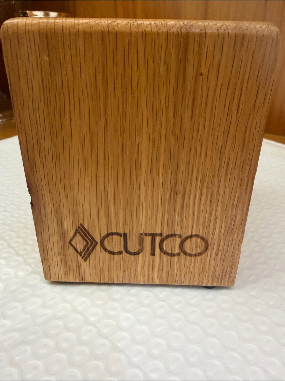 Cutco Oak Wood Kitchen Utensil Holder.